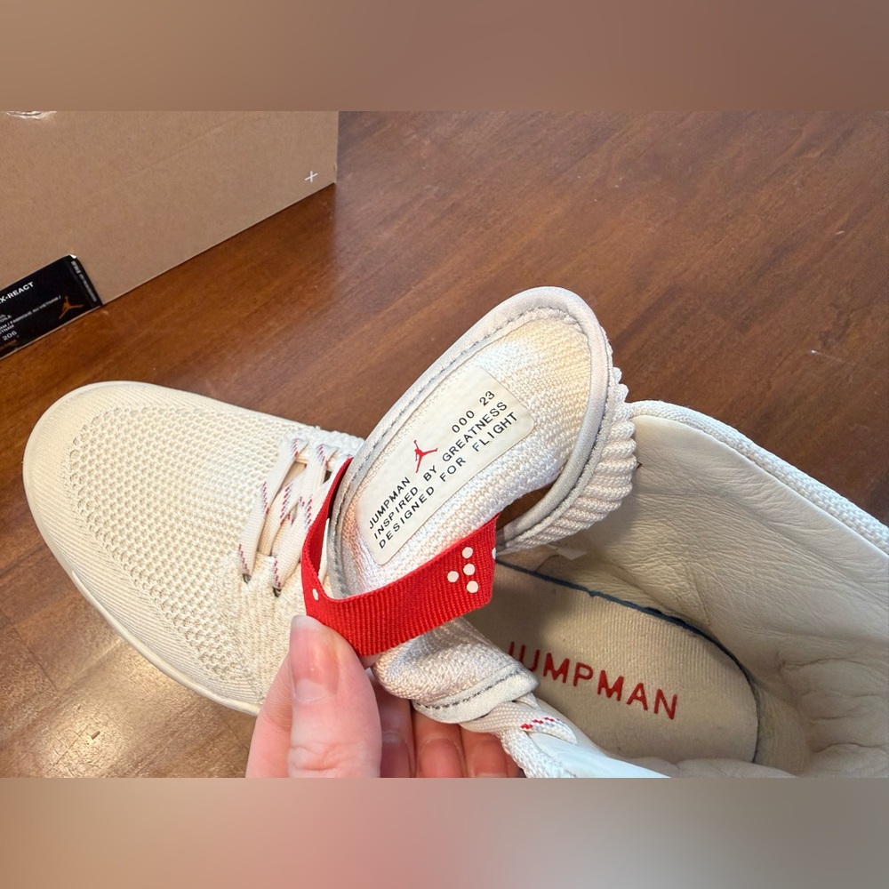 Jordan Apex-React Cream and Red Sneakers - Picture 9 of 10